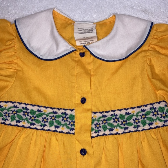 Vintage Kate Greenaway marigolds yellow button up dress Peter Pan collar 6x - Picture 2 of 9